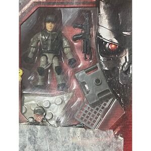 Mega Bloks Terminator Genisys Resistance Soldier Set CNH36 46 Pcs New Box Wear